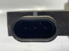 Load image into Gallery viewer, Mass Air Flow Sensor Meter MAF SLX Passport Amigo Axiom Rodeo  98-04 - NW5119
