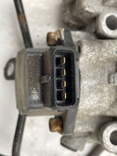 Load image into Gallery viewer, THROTTLE BODY NISSAN MITSUBISHI 3000GT  93 - 95 - NW177398
