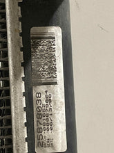Load image into Gallery viewer, RADIATOR Cadillac STS 2008 08 2009 09 2010 10 2011 11 - NW131586
