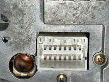 Load image into Gallery viewer, RADIO MAZDA 626 98 99 00 - NW138278
