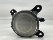 Load image into Gallery viewer, FOG LIGHT Volkswagen Passat 01 02 03 04 05 Right - NW83677
