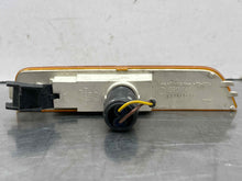 Load image into Gallery viewer, PARKLAMP Volkswagen Passat 2001 01 2002 02 2003 03 2004 04 2005 05 Right - NW83678
