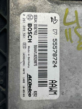 Load image into Gallery viewer, ECU ECM Computer  SAAB 9-5 2011 - NW62171
