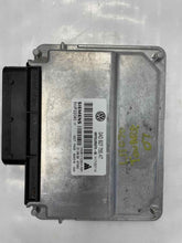 Load image into Gallery viewer, Transfer Case Computer Volkswagen Touareg 2005 05 2006 06 07 08 09 10 - NW38937
