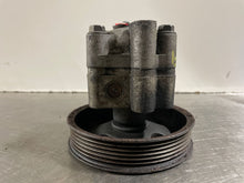 Load image into Gallery viewer, POWER STEERING PUMP QX4 Pathfinder 2001 01 02 03 - NW163396
