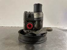 Load image into Gallery viewer, POWER STEERING PUMP QX4 Pathfinder 2001 01 02 03 - NW163396
