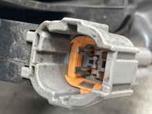 Load image into Gallery viewer, RADIATOR FAN ASSEMBLY Nissan Maxima 2009 09 2010 10 2011 11 - NW63867
