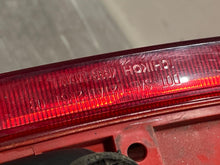 Load image into Gallery viewer, TAIL LIGHT LAMP ASSEMBLY Saab 9-2x 2005 05 2006 06 Left - NW182118
