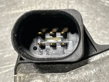 Load image into Gallery viewer, THROTTLE BODY AUDI A4 PASSAT 00 01 02 03 - 05 1.8 TURBO - NW177696
