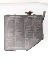 Load image into Gallery viewer, Fuse Box Jaguar XK8 1998 - NW65641
