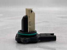 Load image into Gallery viewer, Mass Air Flow Sensor Meter MAF 128i 323i 328i 528i X3 X5 Z4 07-13 - NW4790
