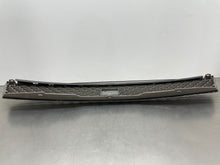Load image into Gallery viewer, Grille  SATURN L SERIES 2003 - NW98704
