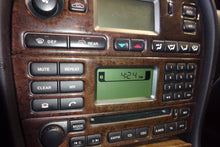 Load image into Gallery viewer, Radio Jaguar X type 2004 04 2005 05 06 07 08 AM FM - NW137824
