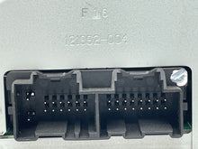 Load image into Gallery viewer, RADIO Saab 9-3 2009 09 2010 10 2011 11 - NW139518
