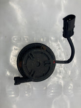 Load image into Gallery viewer, AIR INJECTION PUMP SMOG BMW 745i 2002 02 2003 03 2004 04 2005 05 - NW8069
