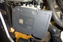 Load image into Gallery viewer, ABS ANTI-LOCK BRAKE PUMP Acura TL 2012 12 2013 13 2014 14 - NW694
