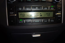 Load image into Gallery viewer, Temperature Controls Hyundai Azera 2008 - NW100316
