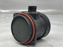 Load image into Gallery viewer, Mass Air Flow Sensor Meter MAF Azera Entourage Genesis Santa Fe 06-12 - NW5040
