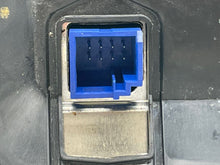 Load image into Gallery viewer, INFO-GPS SCREEN C250 C300 C350 C43 C63 GLC250d GLC300 15-20 - NW105592
