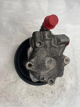 Load image into Gallery viewer, POWER STEERING PUMP Audi Q5 2009 09 2010 10 2011 11 2012 12 - NW163040
