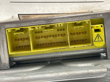 Load image into Gallery viewer, AIR BAG COMPUTER Subaru Forester 2004 04 2005 05 - NW556318
