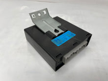 Load image into Gallery viewer, MULTIFUNCTION COMPUTER Forester 2003 03 2004 04 Auto - NW37634

