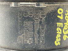 Load image into Gallery viewer, Mass Air Flow Sensor Meter MAF E350 E550 G63 C230 C250 C280 C300 05-13 - NW5324
