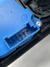 Load image into Gallery viewer, Floor Shifter  BMW 328I 2011 - NW77598
