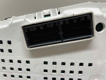 Load image into Gallery viewer, Speedometer Cluster Kia Sedona 2008 - NW160723
