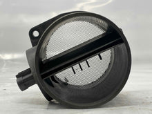 Load image into Gallery viewer, Mass Air Flow Sensor Meter MAF Azera Entourage Genesis Santa Fe 06-12 - NW5191
