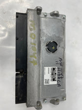 Load image into Gallery viewer, ECU ECM Computer  HIGHLANDER 2011 - NW62638
