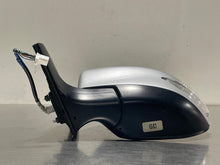 Load image into Gallery viewer, Side View Door Mirror Nissan Sentra 2015 - NW52520
