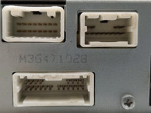 Load image into Gallery viewer, Radio Quest 2004 04 2005 05 2006 06 Am fm Cd changer - NW137315
