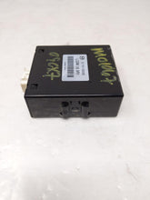 Load image into Gallery viewer, TRANSFER CASE CONTROL MODULE COMPUTER Mazda Cx-7 07 08 09 - NW34041
