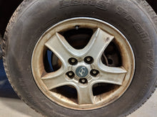 Load image into Gallery viewer, WHEEL Santa Fe 2001 01 02 03 04 16x6.5 5 Spoke Alloy - NW198981
