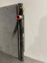 Load image into Gallery viewer, RADIATOR Toyota Sequoia Tundra 01 02 03 04 05 06 07 - NW132629
