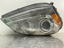 Load image into Gallery viewer, HEADLIGHT LAMP ASSEMBLY ML320 ML350 ML500 ML550 ML63 06-08 Right - NW103298

