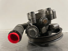 Load image into Gallery viewer, Power Steering Pump Lincoln MKX 2009 - NW162833
