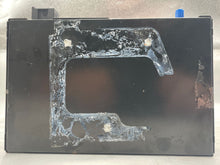 Load image into Gallery viewer, Mercedes E280 E320 E350 ML320 ML350 2006 06 2007 07 2008 08 - NW139207

