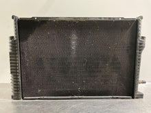 Load image into Gallery viewer, RADIATOR BMW 750il 850ci 850csi 850i 1988-1997 - NW132041
