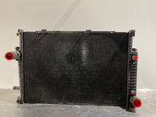 Load image into Gallery viewer, RADIATOR BMW 750il 850ci 850csi 850i 1988-1997 - NW132041
