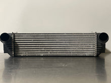 Load image into Gallery viewer, INTERCOOLER BMW 535i 535i Gt 740i 740il Active 5 2010-2016 - NW106250
