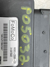Load image into Gallery viewer, SUSPENSION CONTROL MODULE COMPUTER C70 S60 S80 V70 XC60 XC70 08-15 - NW39065
