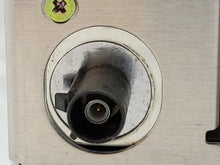 Load image into Gallery viewer, RADIO 320i 325ci 325i 330ci 330i 330xi M3 01 02 03 04 05 06 - NW136303
