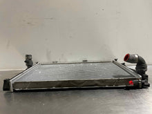 Load image into Gallery viewer, RADIATOR BMW 525i 530i 540i 1998 98 99 00 01 02 03 - NW131981
