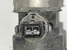Load image into Gallery viewer, RADIATOR BMW 525i 530i 540i 1998 98 99 00 01 02 03 - NW131981
