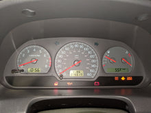 Load image into Gallery viewer, SPEEDOMETER CLUSTER Volvo S40 2000 00 - NW162285
