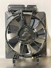 Load image into Gallery viewer, CONDENSER FAN ASSEMBLY Honda CRV 2002 02 2003 03 2004 04 2005 05 2006 06 - NW64067

