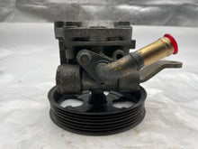 Load image into Gallery viewer, POWER STEERING PUMP Infiniti G35 Nissan 350Z 2006 06 - NW163284
