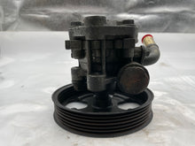 Load image into Gallery viewer, POWER STEERING PUMP Infiniti G35 Nissan 350Z 2006 06 - NW163284
